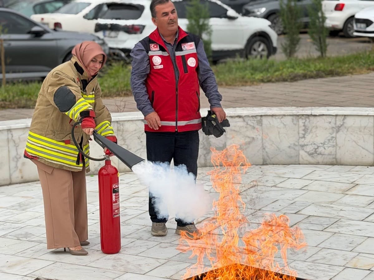 yangin-sondurme-tupunu-ilk-kez-kullandilar