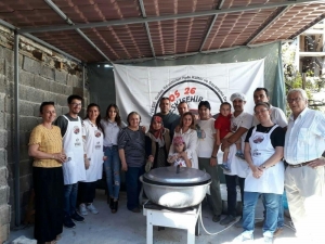 Vos26’dan Aşure İkramı