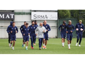 Fenerbahçe, Çaykur Rizespor Maçı Hazırlıklarına Başladı