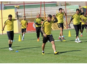 Evkur Yeni Malatyaspor’da Erol Bulut, Futbolcularından Daha Fazla Özveri İstedi