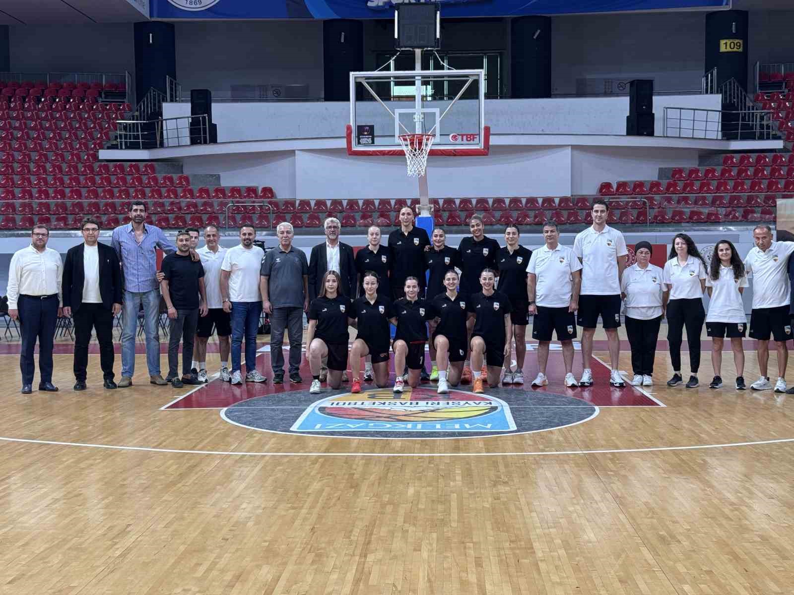 melikgazi-kayseri-basketbol-ile-memorial-kayseri-hastanesi-sponsorluk-anlasmasi-imzaladi