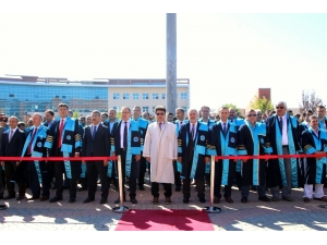 Üniversite De 2018-2019 Akademik Yılı Açılış Töreni Gerçekleştirildi