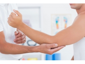 Bu Hastalıkta El Sıkışmak Bile Acı Veriyor