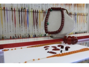 Osmanlı’dan Kalan Yemen Zarı Tespihler, Yeniden İşleniyor