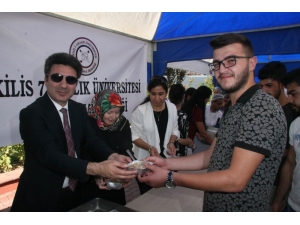 Üniversitede Aşure İkramı