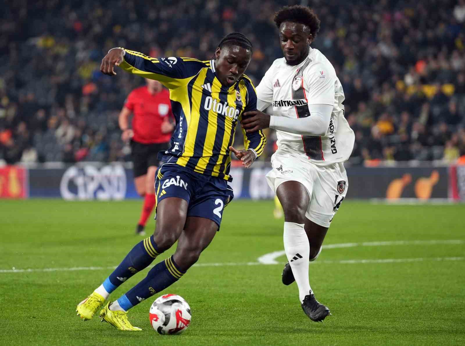 fenerbahce-de-sidiki-cherif-ile-yollar-ayrildi