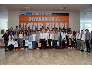 Bilnet Öğrencileri Kitap Fuarını Gezdi