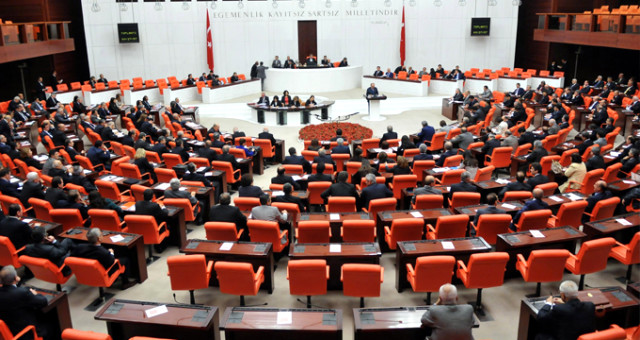Meclis'teki 5 Parti Mini İç Tüzük Değişikliği Paketi İçin Anlaştı