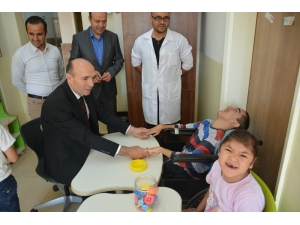 Milli Eğitim Müdürü Şahinkaya Özel Çocuklarla Bir Araya Geldi
