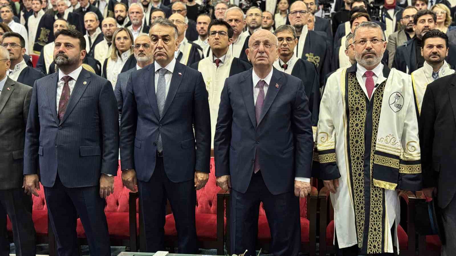 tbmm-26-donem-baskani-kahraman-15-temmuz-da-allah-bizi-suriye-den-beter-olmaktan-kurtardi