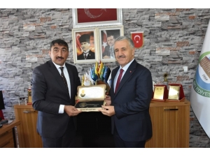 Başkan Uray, Susuz’un Anahtarını Arslan’a Verdi