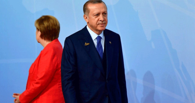 Erdoğan Ile Yapacağı Görüşme Öncesi Konuşan Merkel: Türkiye'de İnsan Hakları Görmek İstediğim Gibi Değil