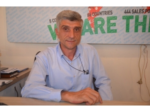 Bilecik’te Bir Mobilya Satıcısının İlginç Pankartı