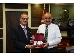 Türk Kızılayı, Başkan Babaş’ı Ziyaret Etti