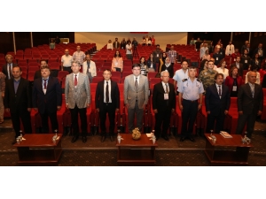 Erü’de ‘Düşmeye Çok Yönlü Bakış 2’ Sempozyumu Gerçekleştirildi