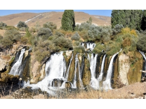 Muradiye Şelalesi Yeniden Düzenleniyor