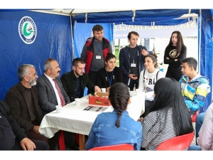 Giresun Üniversitesi Rektörü Öğrencilerle Buluştu