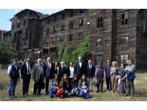 Ab Elçisi Berger, Büyükada Rum Ortodoks Yetimhanesi’ni Ziyaret Etti