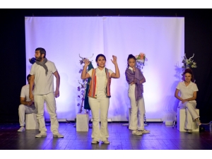 Romeo Juliet, Çocuklar İçin Sahnelendi