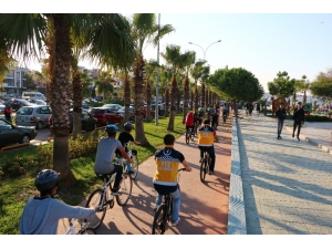 Kalp Sağlığına Dikkat Çekmek İçin Pedal Çevirdiler