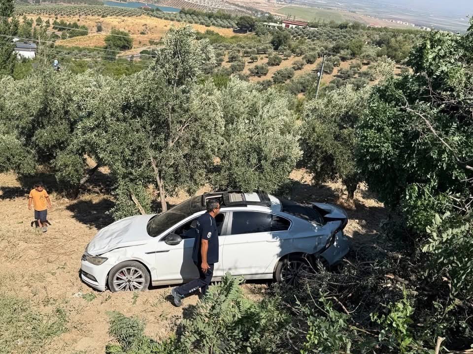 kirikhan-da-iki-aracin-karistigi-trafik-kazasi-1-yarali