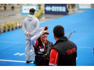 Okçuluk Dünya Kupası’nda Yasemin Ecem Anagöz’den Gümüş Madalya