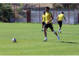 E.y. Malatyaspor, İstanbul’a Puan İçin Gitti