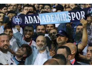 Adana Demirspor Başkanı, Maçı Taraftarlarla İzledi