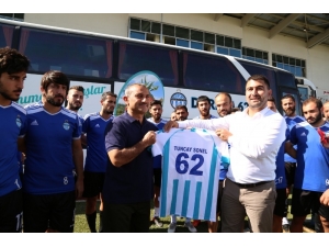 Vali Sonel, Dersim62spor’a Otobüs Hediye Etti