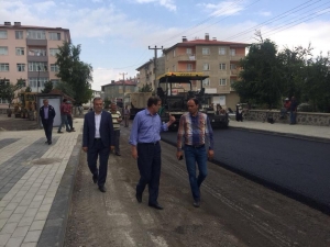 Palandöken Belediyesi İlçeyi Adım Adım Asfaltlıyor