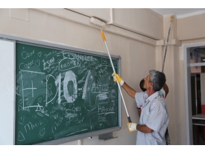 Erdemli Belediyesi, Eğitim Kurumlarını Yeniliyor