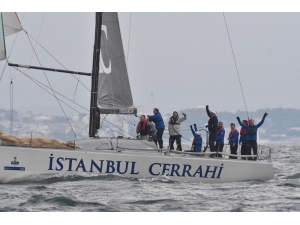 Turkcell Platinum Bosphorus Cup’ın Şampiyonu İstanbul Cerrahi Hastanesi Oldu