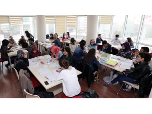 Van’da ‘Ders Destek Merkezleri’ Kuruyor