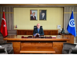 Uşak Üniversitesi Ziraat Ve Doğa Bilimleri Fakültesi Üretirken Öğretiyor