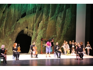 Antalya Dob, Sihirli Dünya’yı Sahneliyor