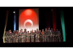 Sui Generis, ’Cevahir’ Tiyatro Oyunu İle Sezonu Açtı