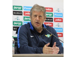 Süper Lig’de Teknik Direktör Değişikliği Erken Başladı