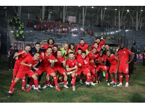 Antalyaspor’da Hedef İç Sahadaki Her Maçta 3 Puan