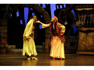 “Kanlı Nigar” Yeniden Seyircisiyle Buluşuyor