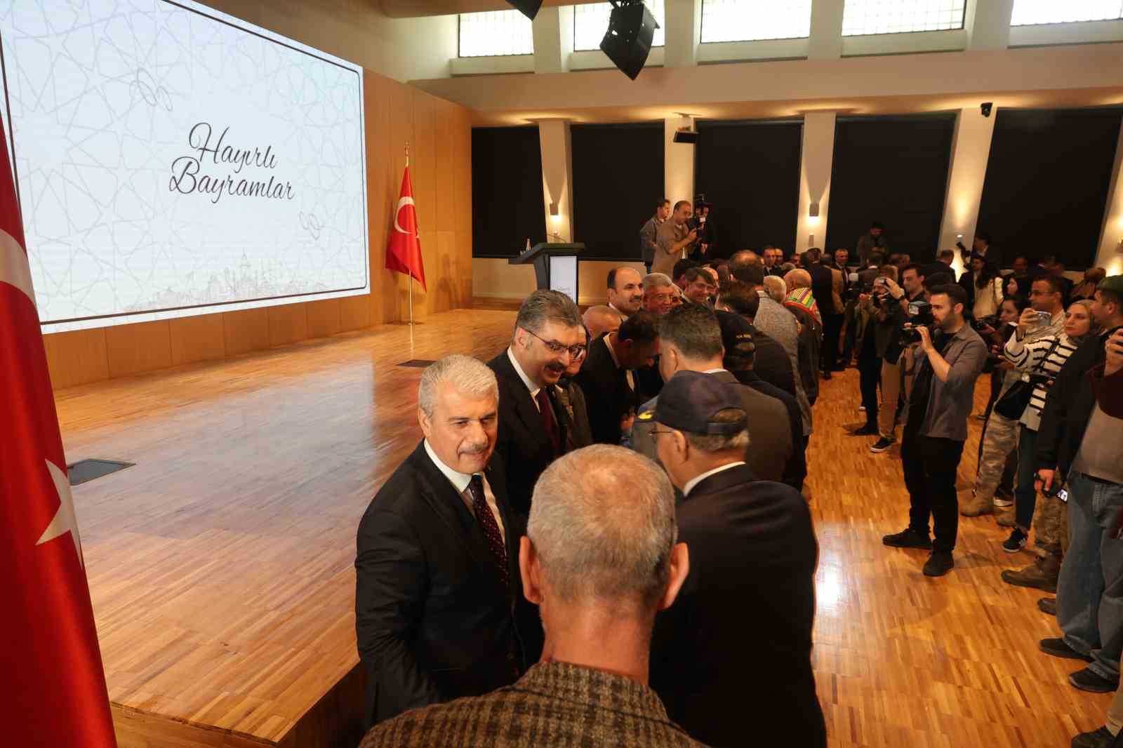konya-da-protokol-bayramlasti