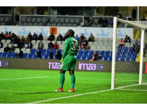 Farnolle Kurtarışlarıyla Kalesinde Güven Verdi