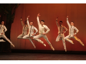 Mersin Devlet Opera Ve Balesi Sezona ’Sahneden Yansımalar’ İle "Merhaba" Dedi