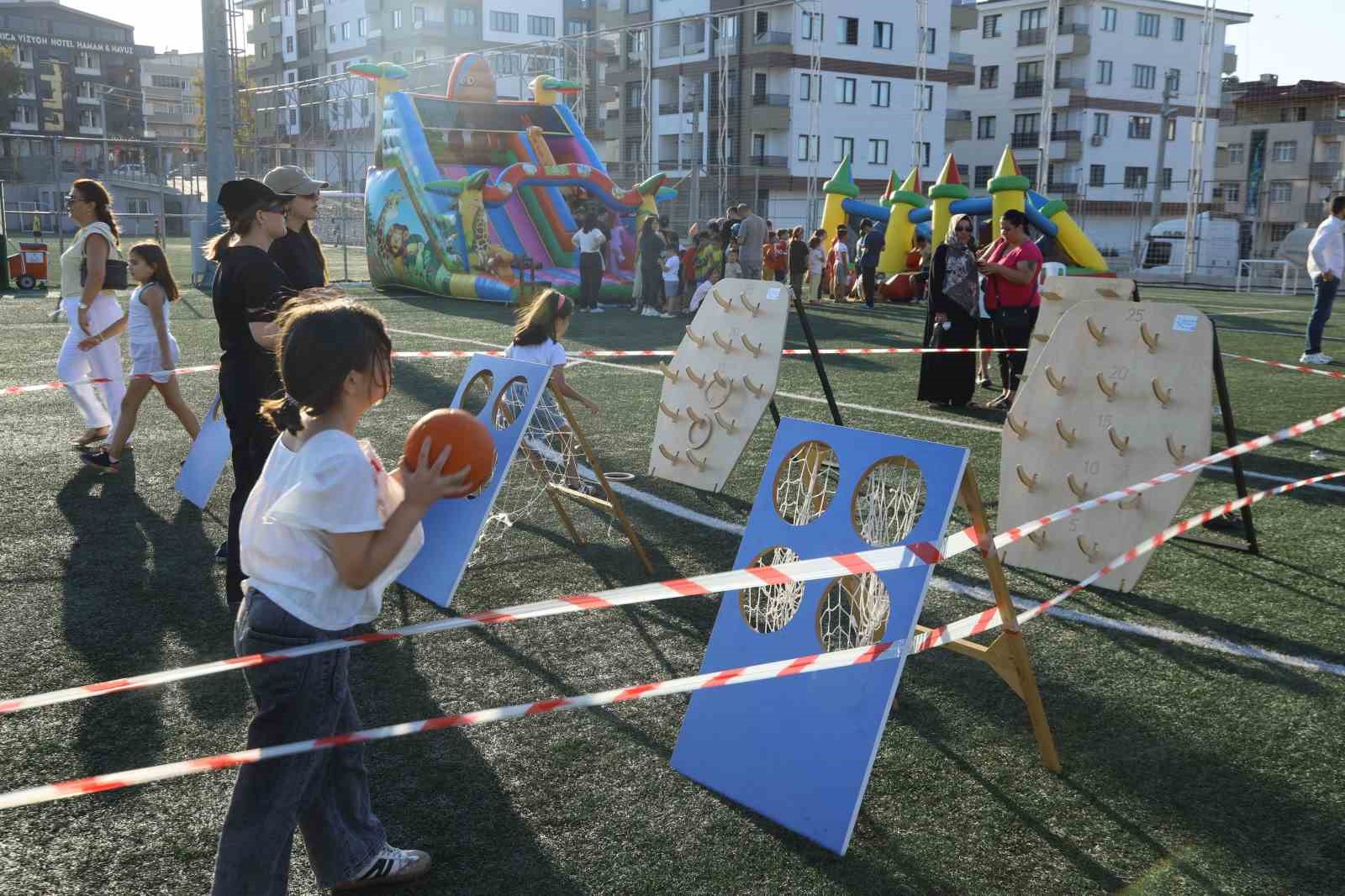 3-bin-300-cocuk-12-farkli-bransta-sporla-dolu-yaz-gecirdi