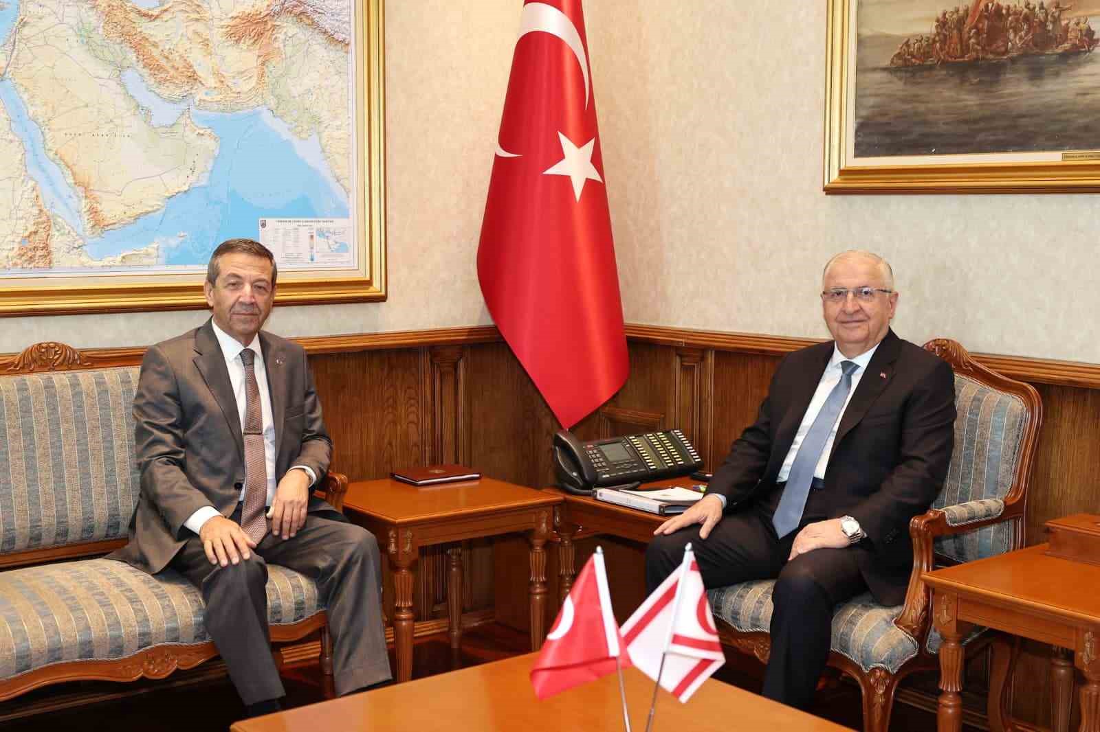 bakan-guler-kktc-disisleri-bakani-ertugruloglu-ile-bir-araya-geldi