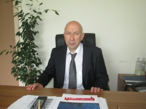 Erdek Hastanesi’ne Yeni Doktorlar Göreve Başladı