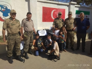 Suriyeli Yetimlere Kırtasiye Yardımı