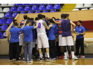 Karesispor: 101 - Bornova Belediyespor: 68
