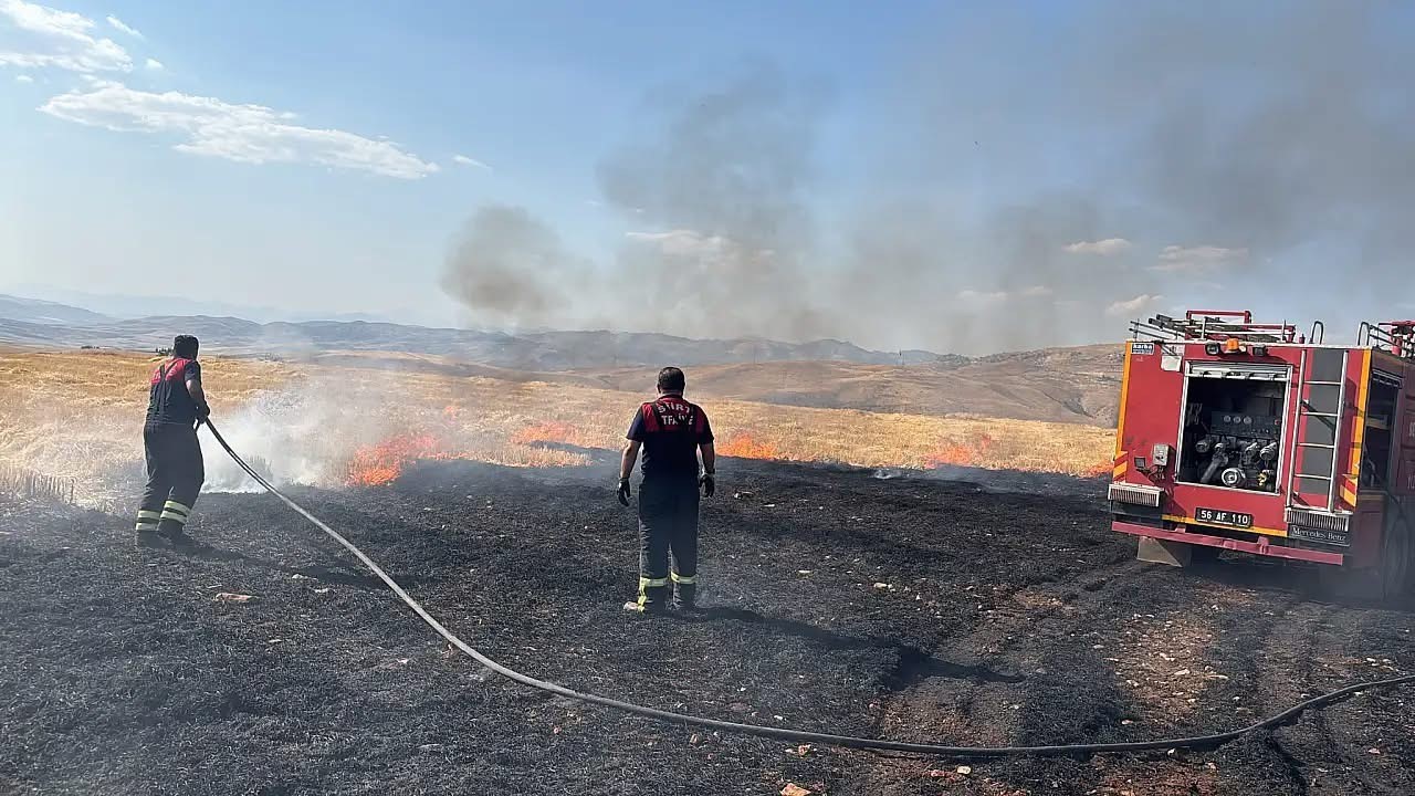 siirt-te-aniz-yangini-itfaiye-ve-toma-destegiyle-sonduruldu