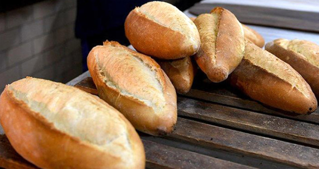 İstanbul Valisi'nden Ekmek Açıklaması: 250 Gram Ekmeğin Fiyatı Değişmedi, 1,25 Tl