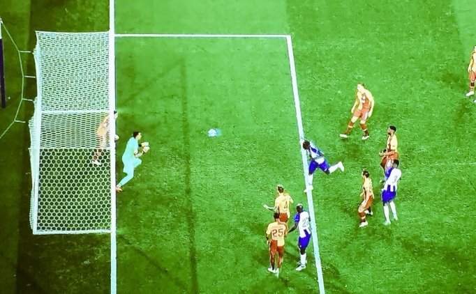 Galatasaray'ın Yediği Golde Akıl Almaz Hata!